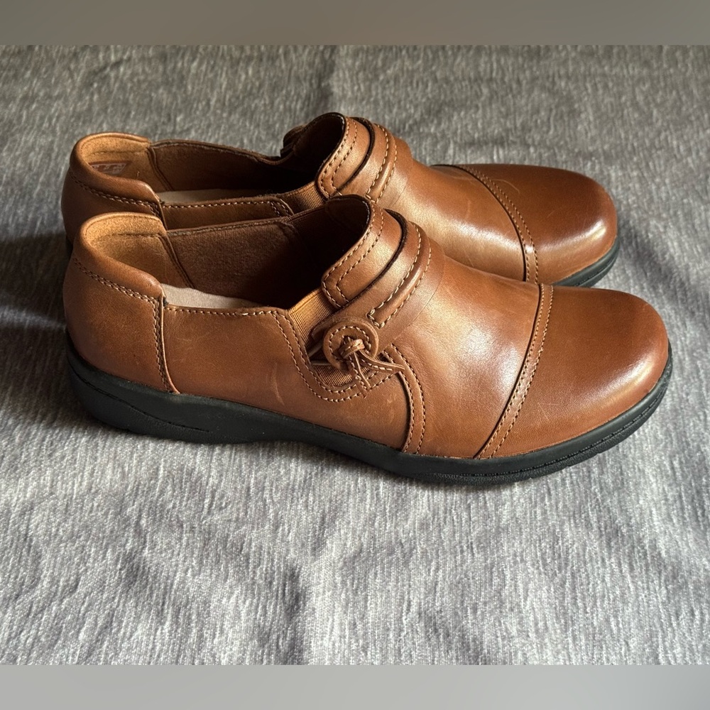 Clarks Cheyn Madi Shoes Brown Tumbled Leather Slip On Loafer Women's Size 6.5